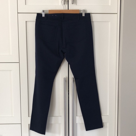 J. McLaughlin Navy Legging Style Front Zip Pants Size 10 - Picture 5 of 5